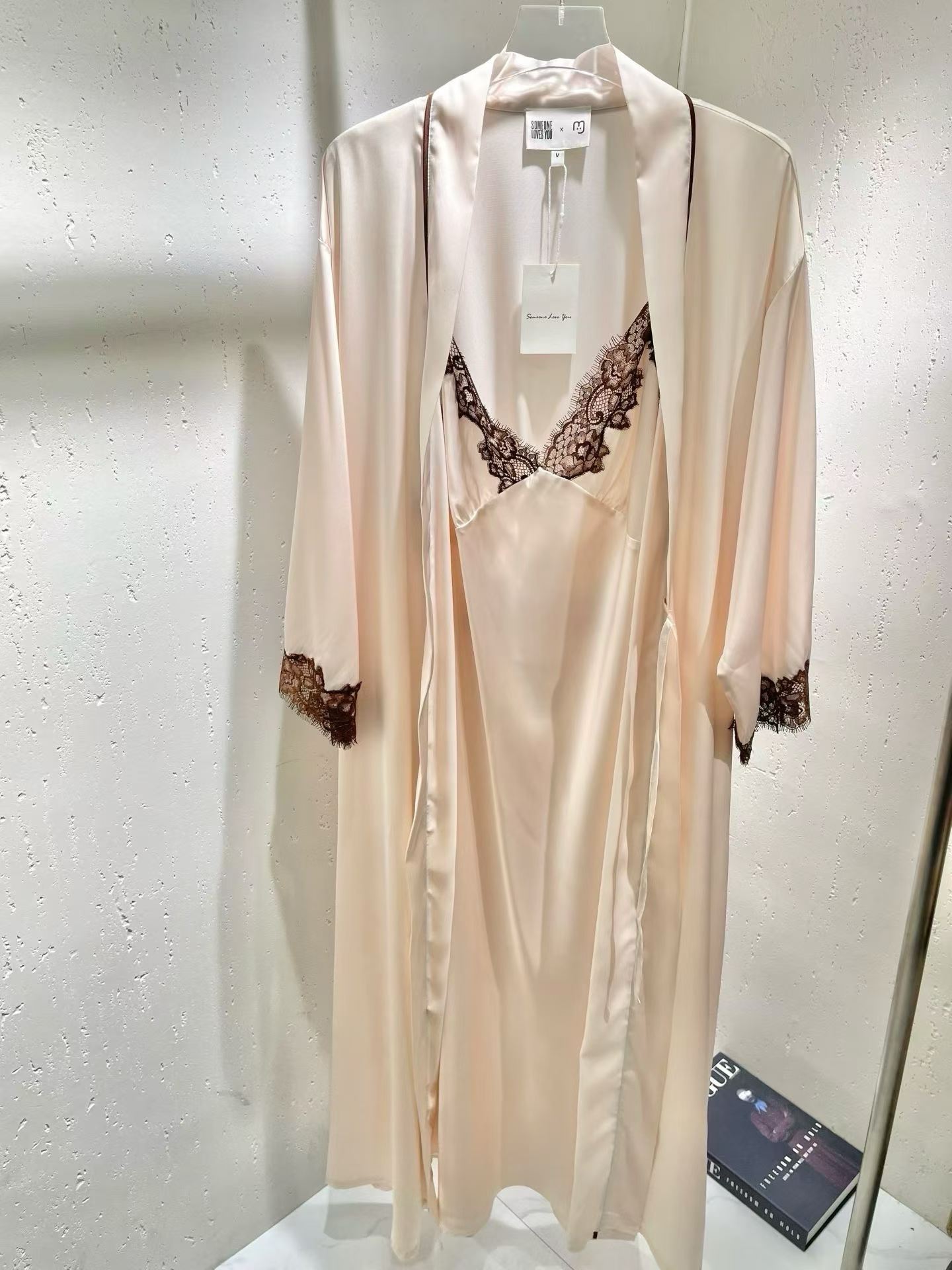 Damen Seiden-Satin 2-teiliges  – Robe Silk Women Bewertung und Preis